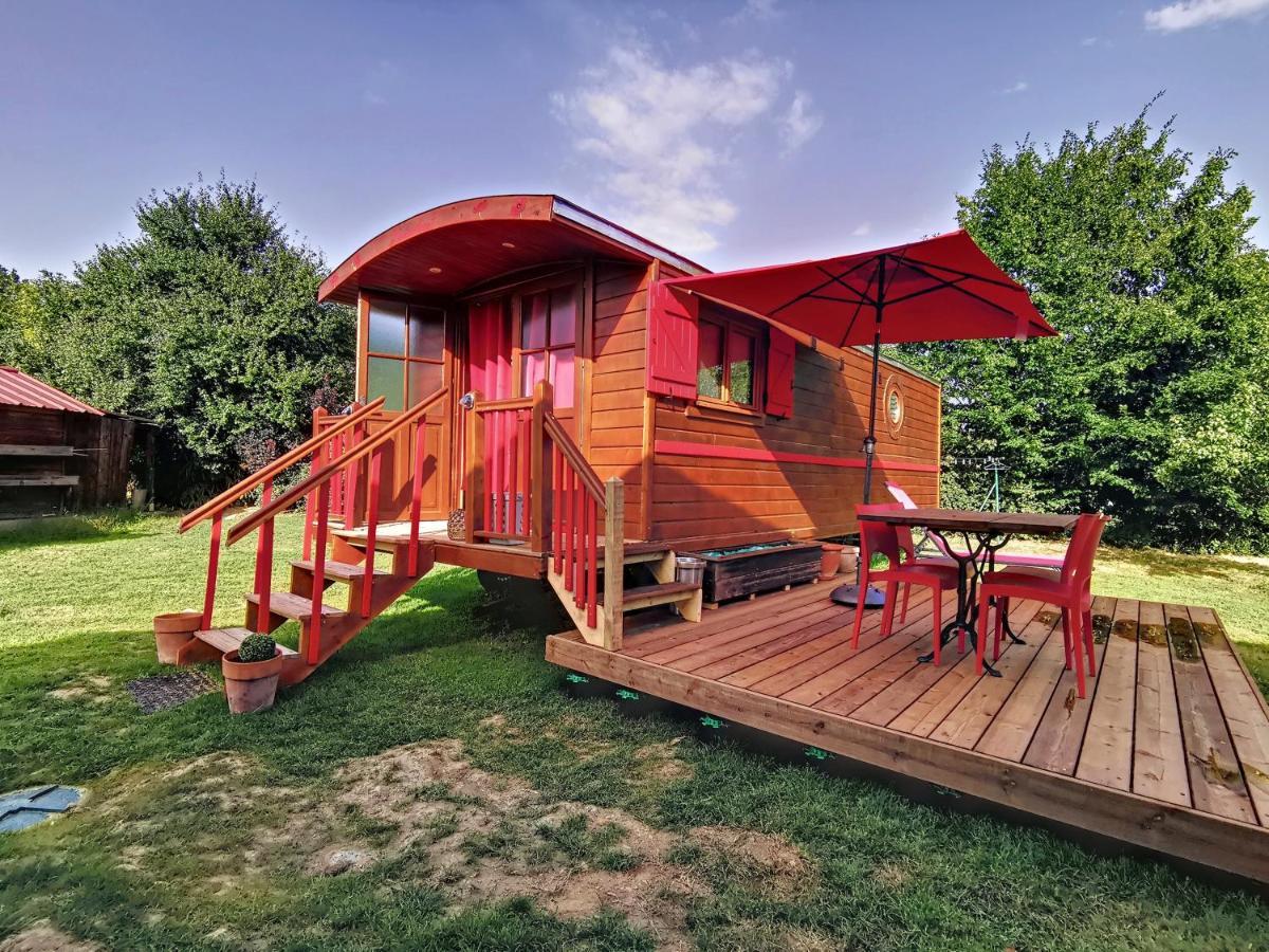 La Roulotte Du Cagire - 4 Pers - Pyrenees Guest House Villeneuve-de-Riviere Exterior photo